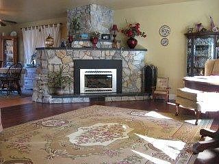 4th image of 93 Oak Knoll Dr