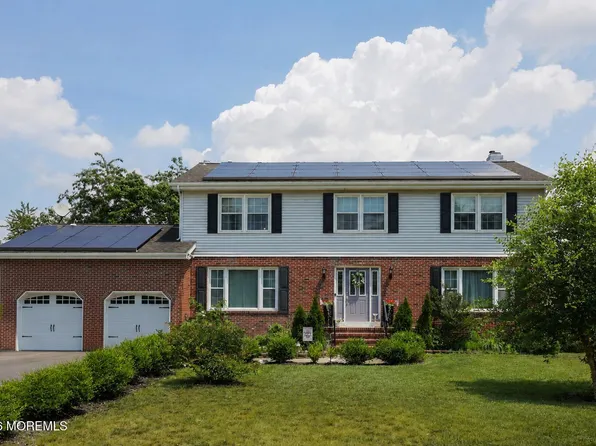 18 Penny Lane, Bayville, NJ 08721