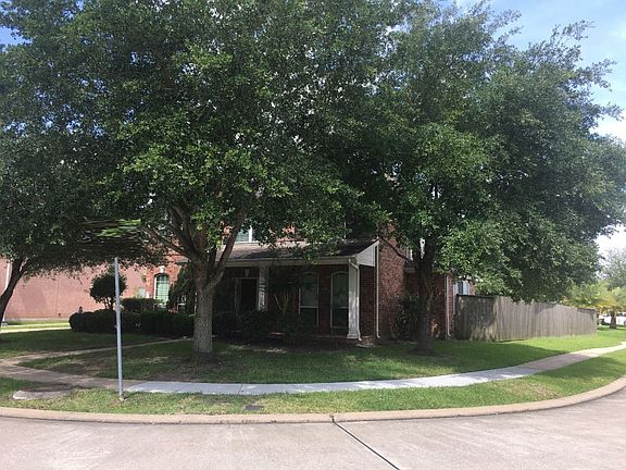 3rd image of 2502 Westerlake Dr