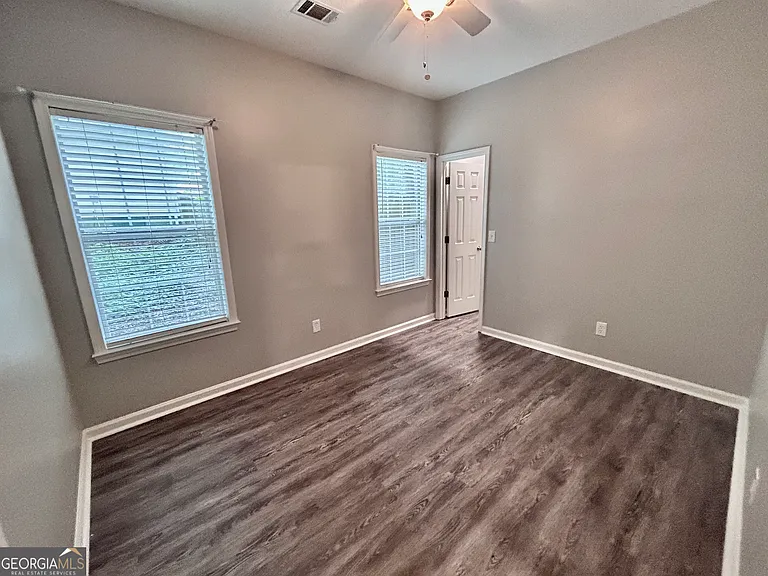140 Piedmont Dr — Photo 18