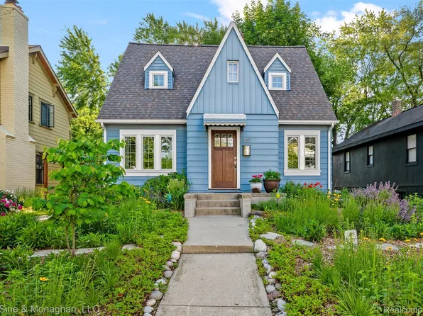 307 Kayser Ave, Royal Oak, MI 48067