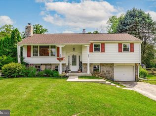 1050 Mitch Rd, Pottstown, PA 19464