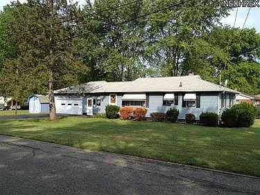 408 Cedar Dr photo 1