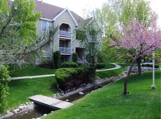 1221 E Waterside Cv APT 33, Cottonwood Heights, UT 84047