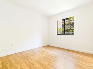 337 W 30th St #B4, New York, NY 10001