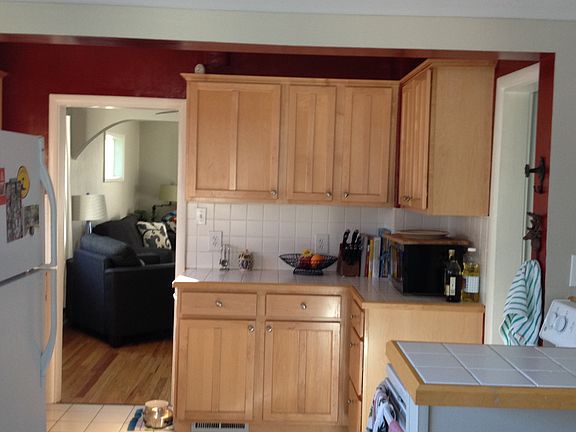 2nd image of 1856 S Franklin St