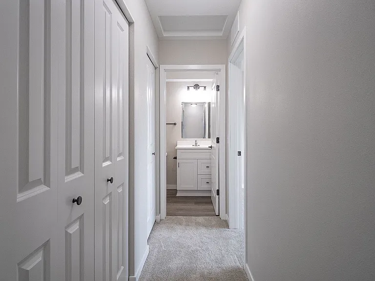Raegan Estates — Photo 13