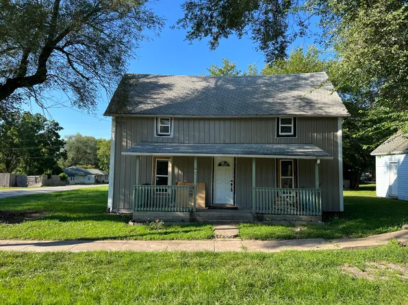 149 W Myrtle Street, Aurora, MO 65605