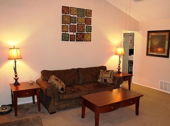 4th image of 5114 Sunnyside Dr