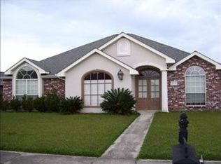 2336 Country Club Dr, La Place, LA 70068