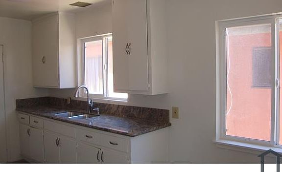 5th image of 2033 S Dunsmuir Ave #34