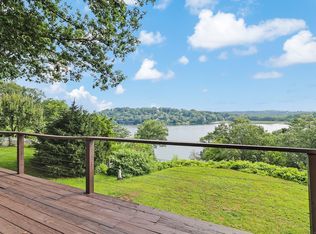 33 Cornell Rd, Danbury, CT 06811