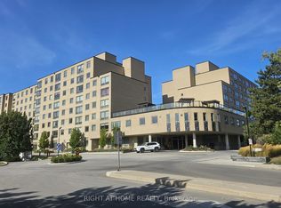 326 Major Mackenzie Dr E #111, Richmond Hill, ON L4C 8T4