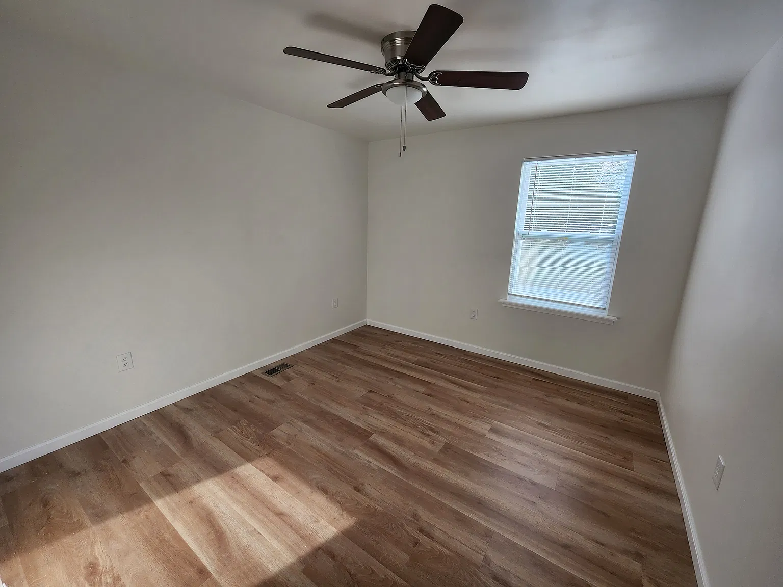 Meyer Rd, Wentzville — Photo 3