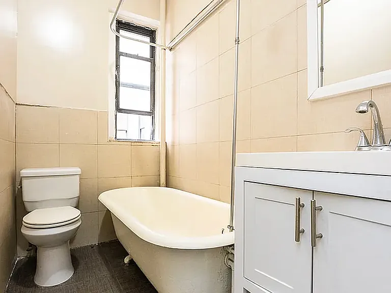 43 Mac Donough St #5 — Photo 11