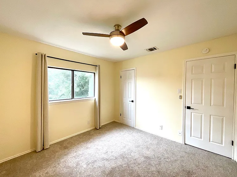 10215 Athens Fld — Photo 30