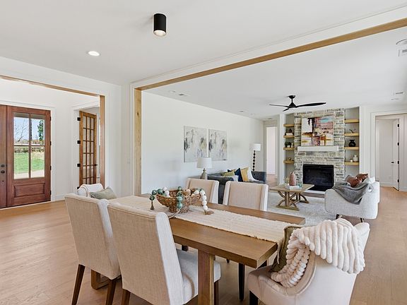 5th image of 2176 Hogan Rd