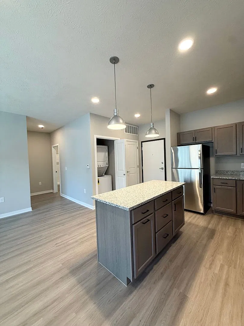 3513 Howard Street — Photo 3