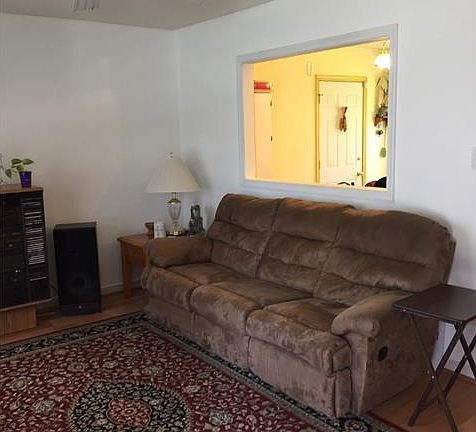 2nd image of 2513 Hedges Ct