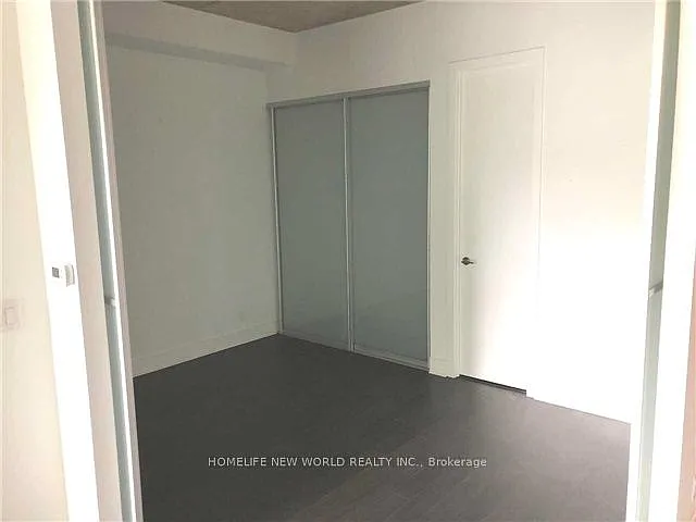 399 Adelaide St W #211 — Photo 4