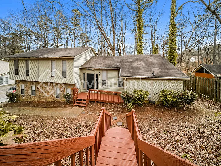 6572 Oakwood Dr — Photo 1