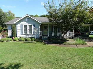 3719 Fieldcrest Rd, Winston Salem, NC 27127