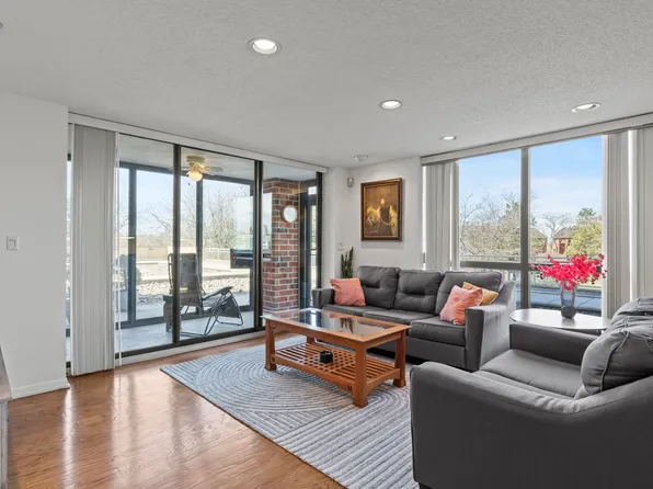75 Ojibwa Cir #201, Buffalo, NY 14202