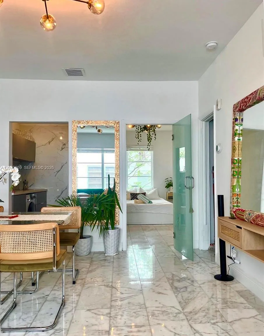 First Art Nouveau Condo — Photo 1