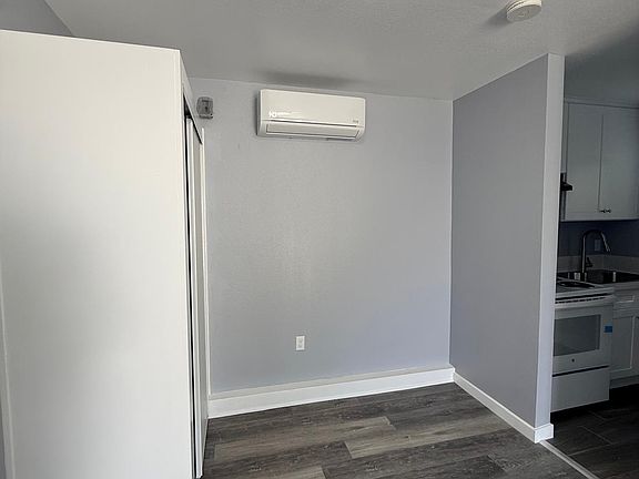3rd image of 3576 Los Flores Blvd #E