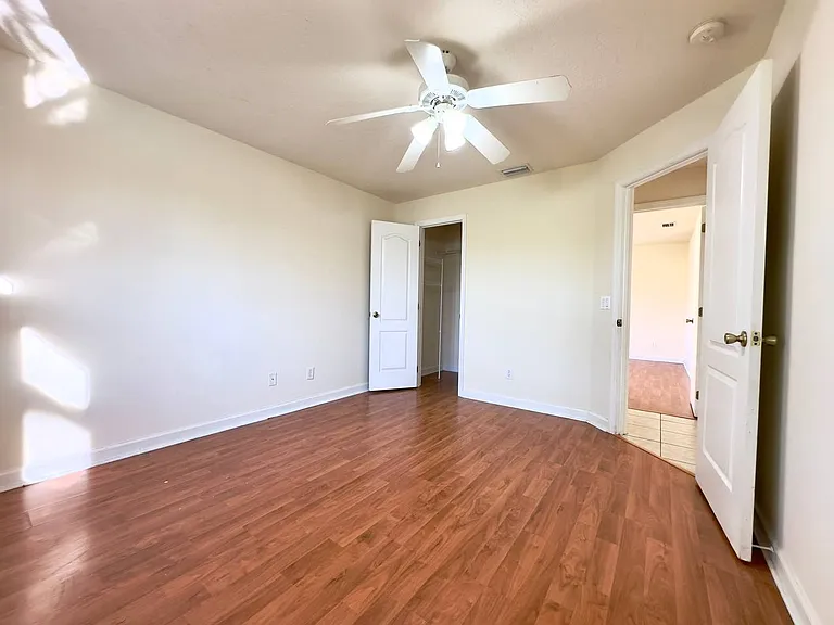 565 Limerick Dr — Photo 27