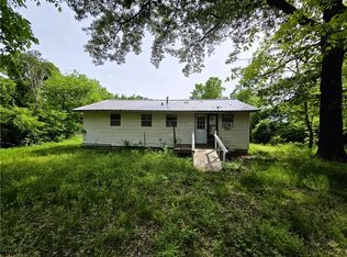 22828 Salem Springs Rd, Lincoln, AR 72744