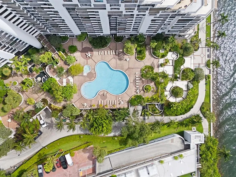 520 Brickell Key Dr #A1206 — Photo 31