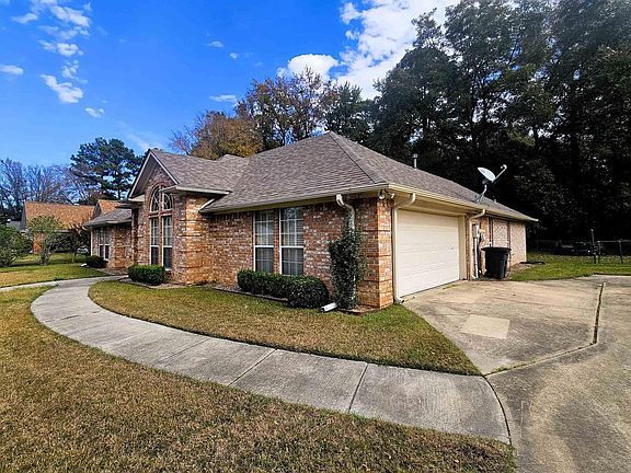 2nd image of 3802 E Castleridge Dr