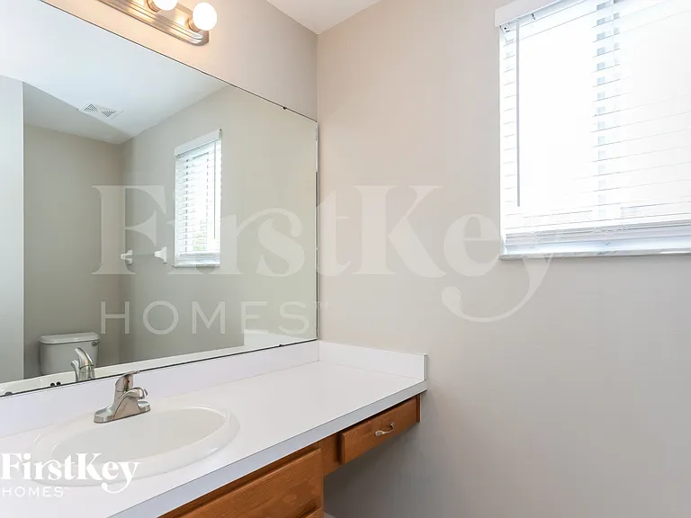 811 15th St NE — Photo 13