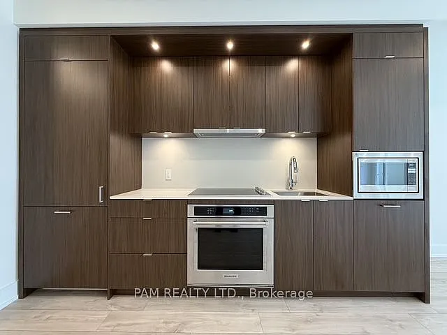 858 Dupont St #739 — Photo 2