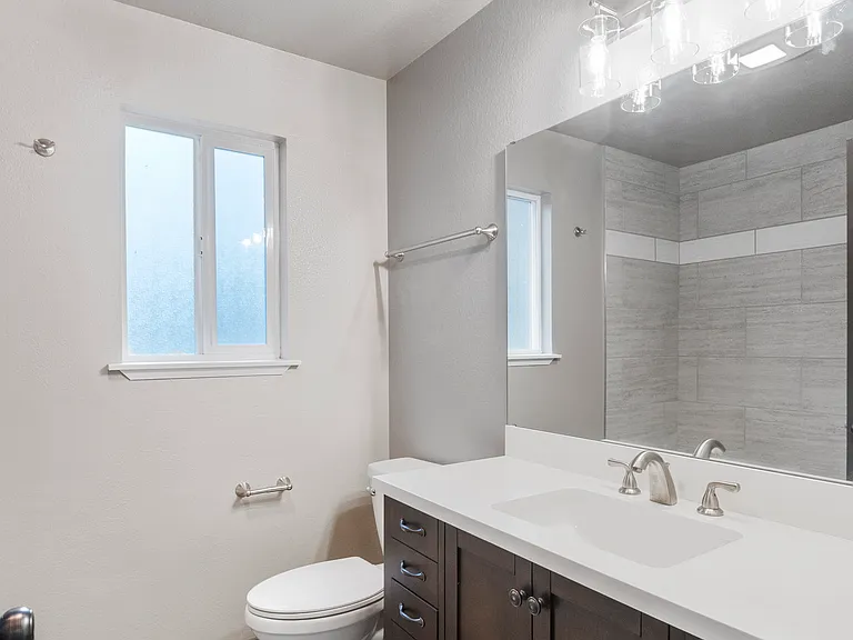 The Hideaway at University Place — Photo 18