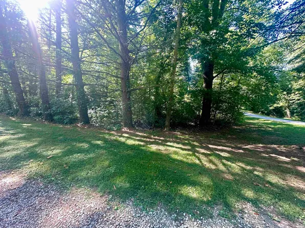 Wildwood Way, Bedford, IN 47421