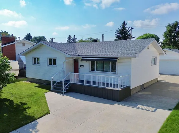 795 Birch Ave, Strathcona County, AB T8A 1X2