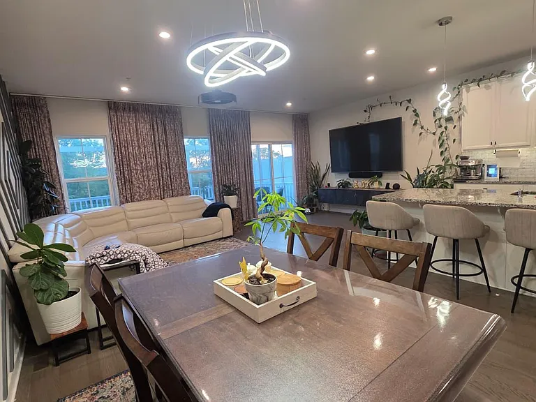 252 Chase Dr — Photo 4