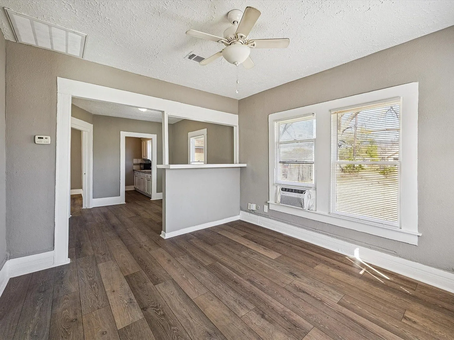 2 bed, 1.0 bath, 640 sqft, $1,199 — Photo 4