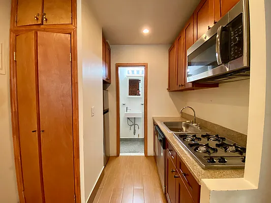 Rented by Douglas Elliman | media 8