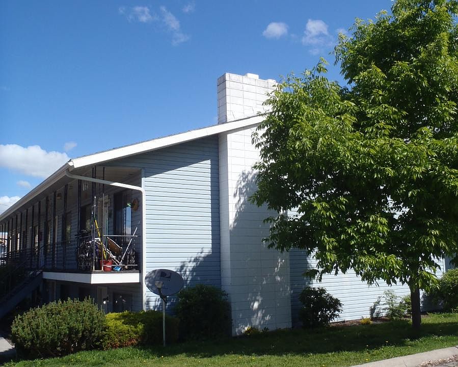 1st image of 810 Spartan Dr APT 8