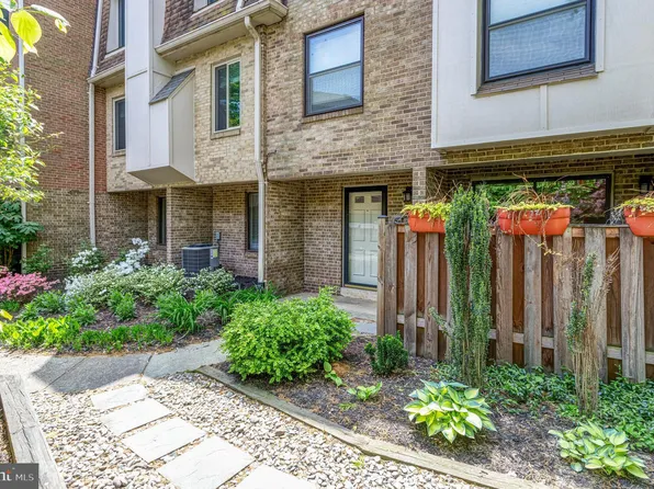 1657 Kenwood Ave Unit C, Alexandria, VA 22302