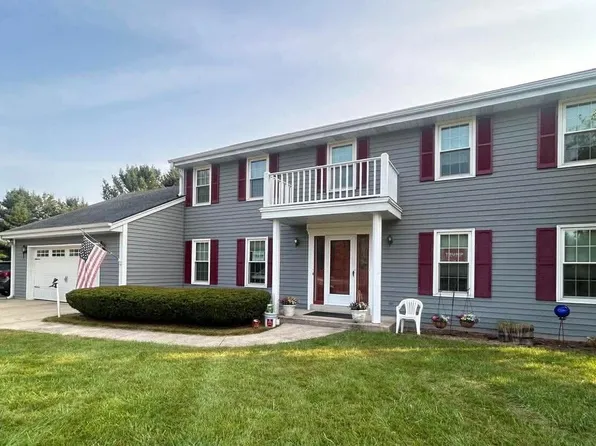 2076 Patrick COURT, West Bend, WI 53095