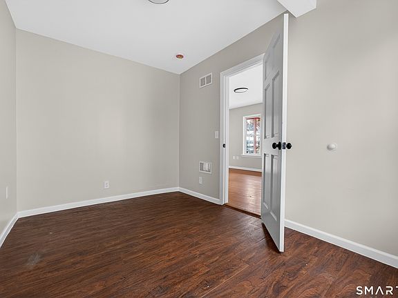 5th image of 187 Broad Street