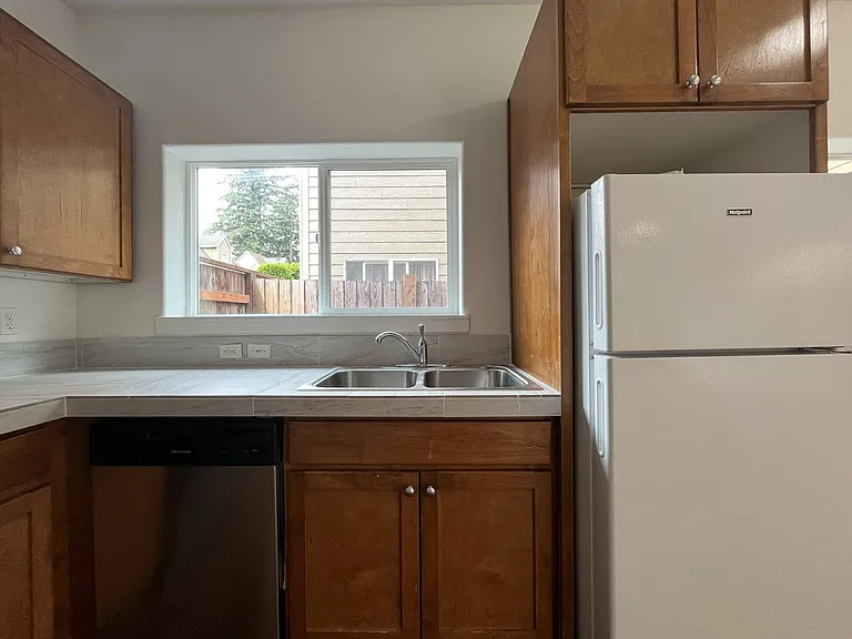 1517 SE 127th Ave #9 — Photo 8