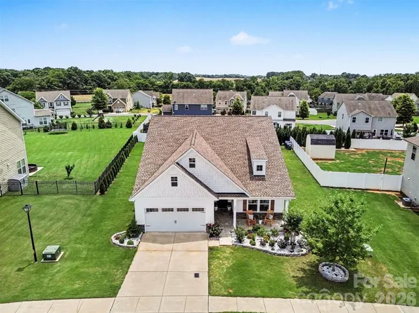 1205 Brooksland Pl, Waxhaw, NC 28173