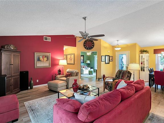 3rd image of 15840 Watermill Ct