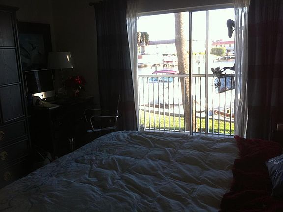3rd image of 400 Northlake Ct APT 105