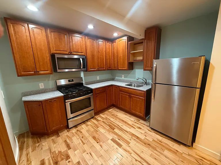 34 Main St #2 — Photo 9